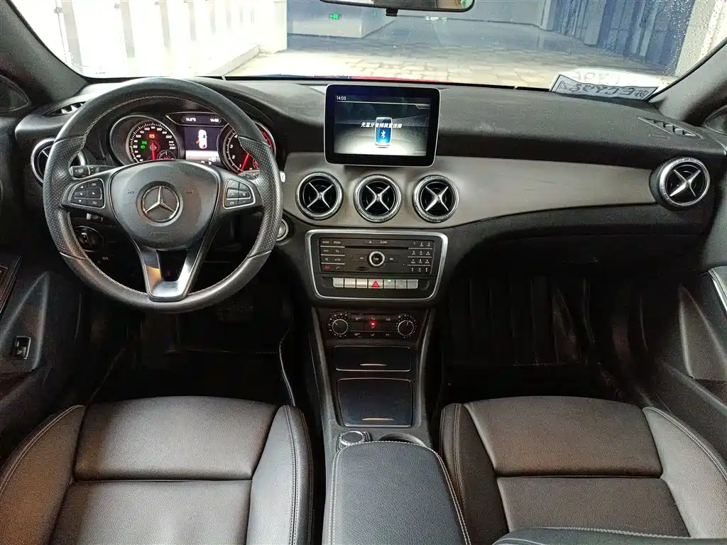 Mercedes-Benz CLA (Import) 2017 Facelift CLA 200 Style фото 6