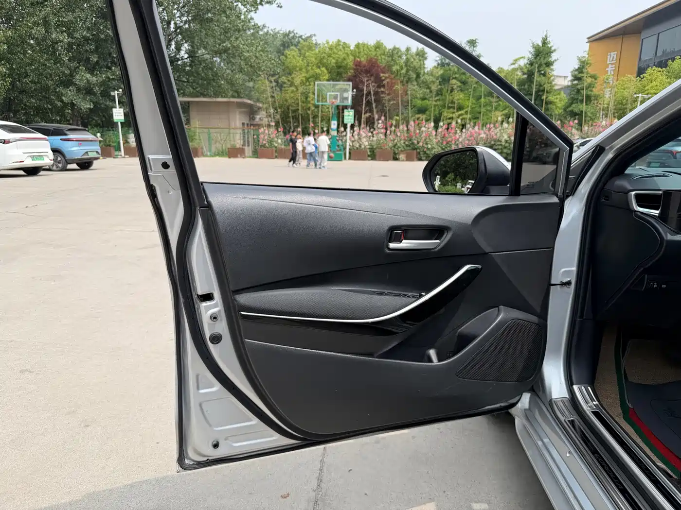 Toyota Levin 2021 Dual Engine 1.8H E-CVT Luxury Edition фото 11