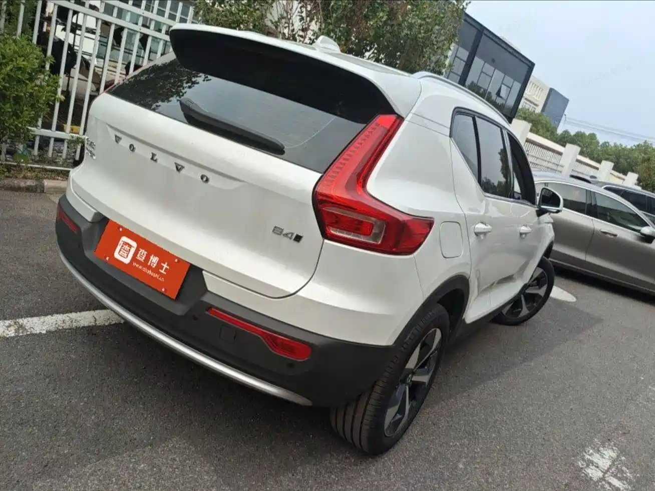 Фото 6 - Volvo XC40