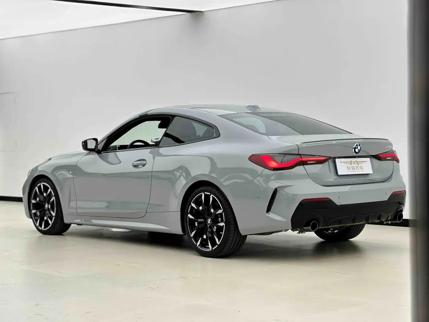 BMW 4 Series 2024 430i M Sport Shadow Edition фото 3