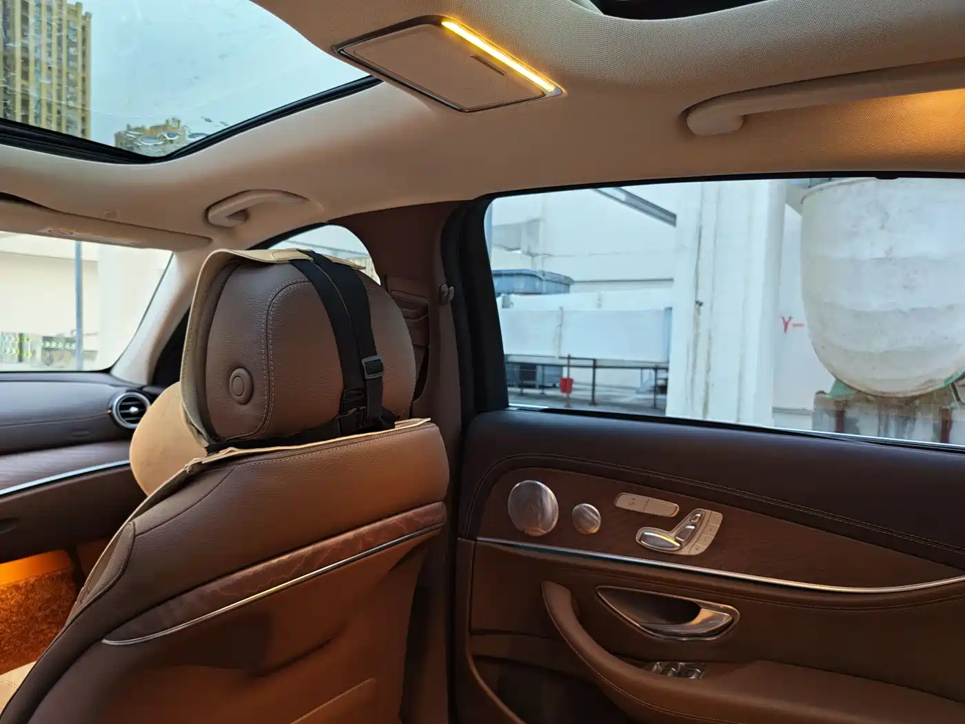 Mercedes-Benz E-Class 2021 E 300 L Luxury фото 14