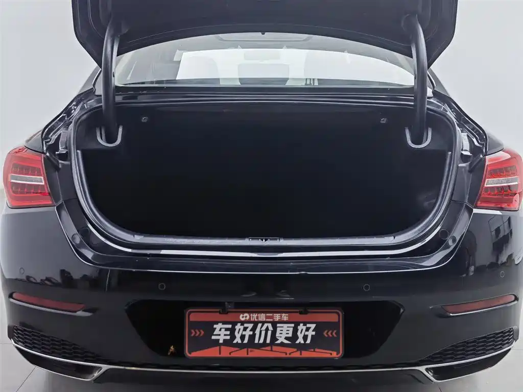Hongqi H5 2019 30TD Style Edition фото 16