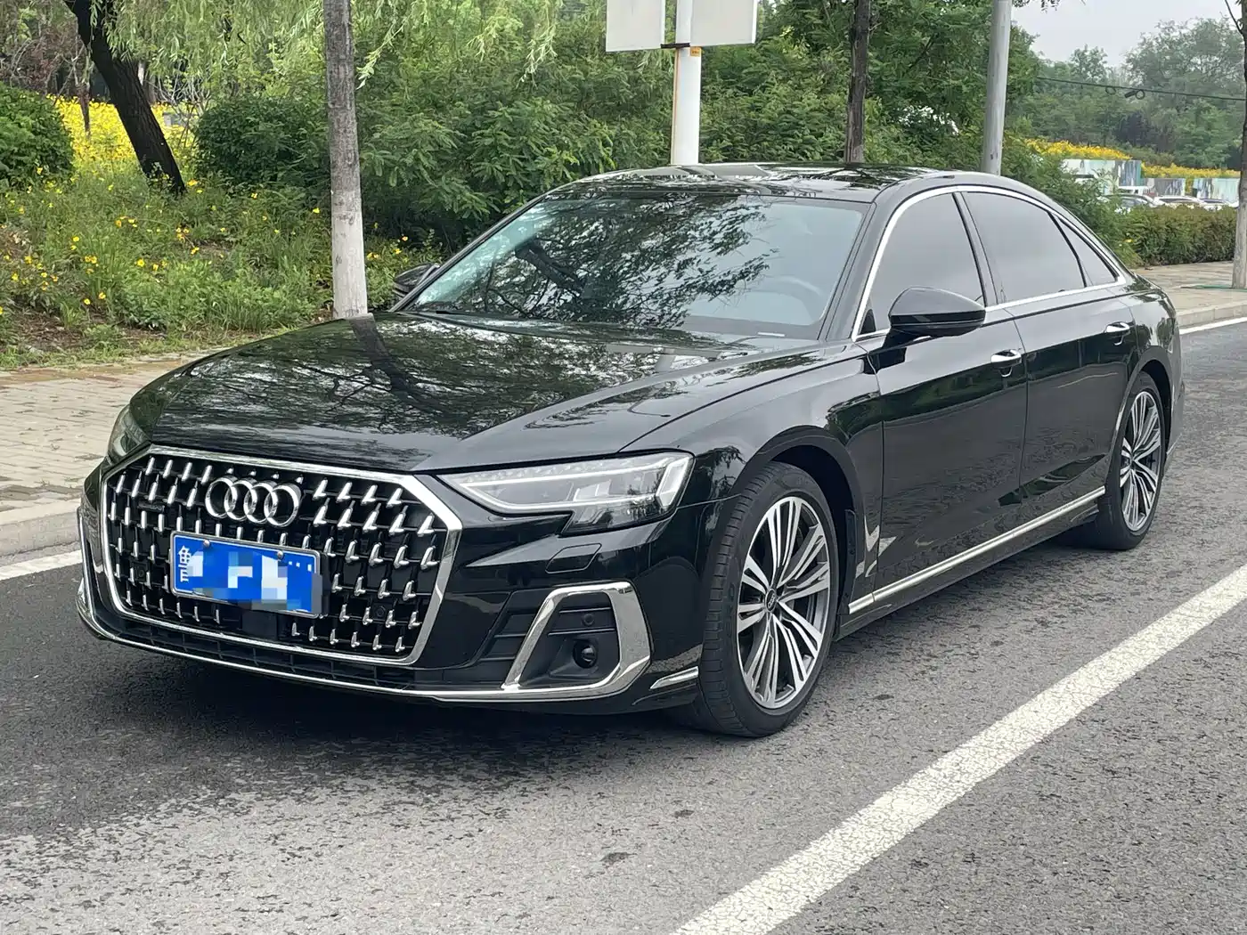 Audi A8 2023 A8L 45 TFSI quattro Luxury