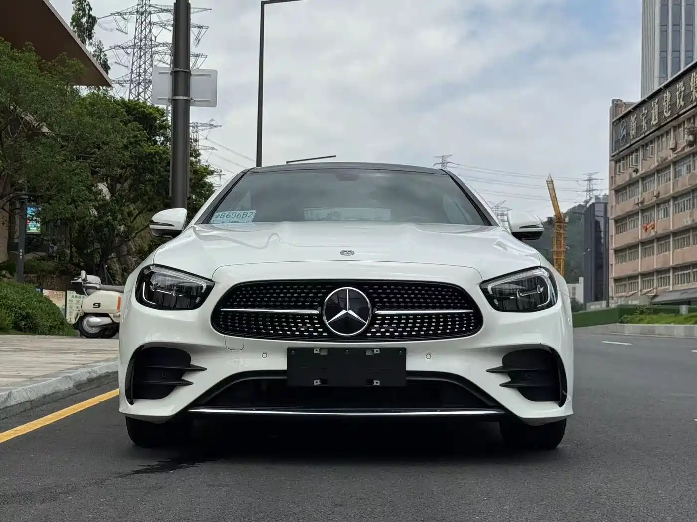 MERCEDES-BENZ E-CLASS (IMPORTED)