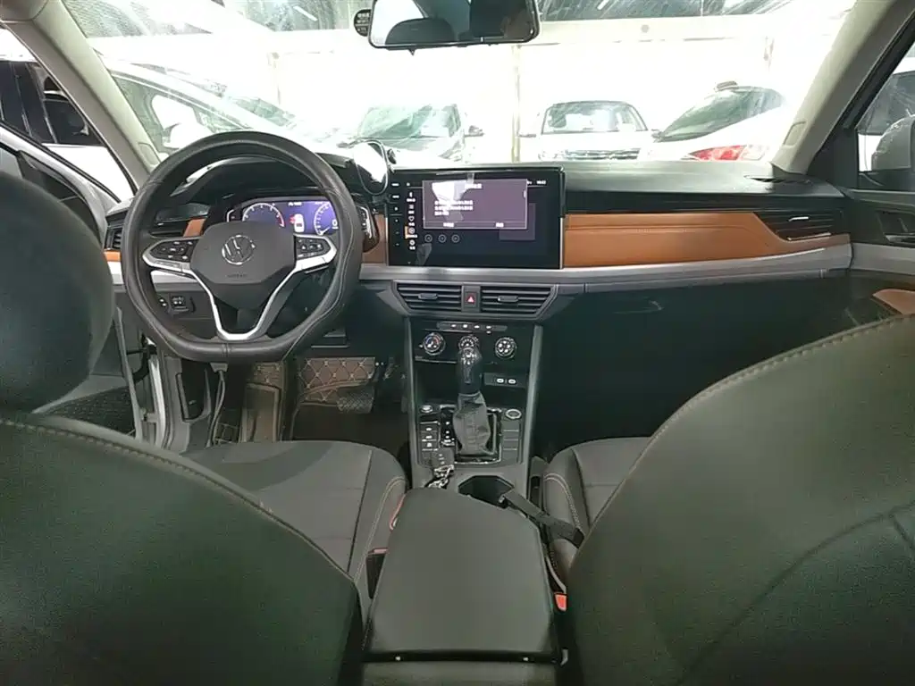 Volkswagen Bora 2025 Facelift 200TSI DSG PRO Edition фото 10