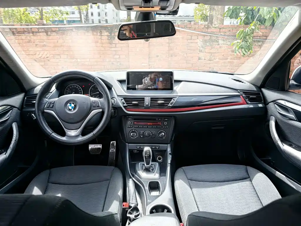BMW X1 2015 Model sDrive18i Fashion Advanced Edition фото 18