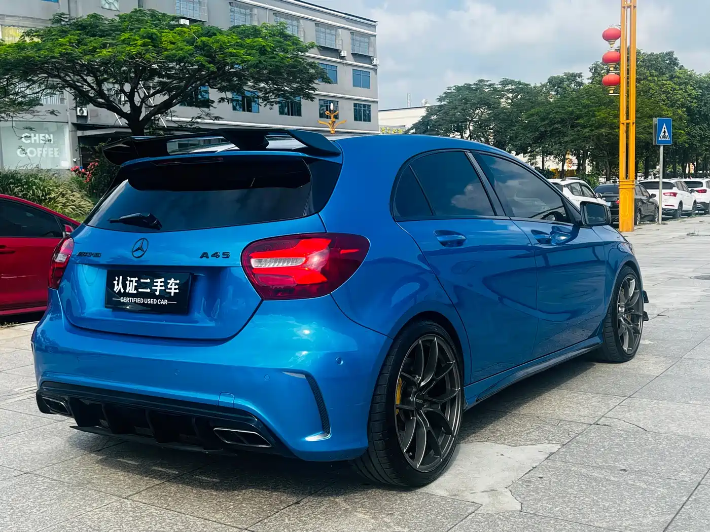 Mercedes-Benz A-Class AMG (Import) 2016 AMG A 45 4MATIC фото 6