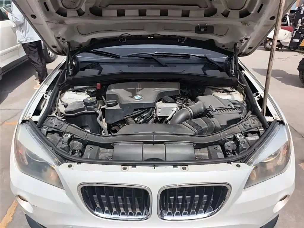 BMW X1 2015 Model sDrive18i Fashion Advanced Edition фото 11