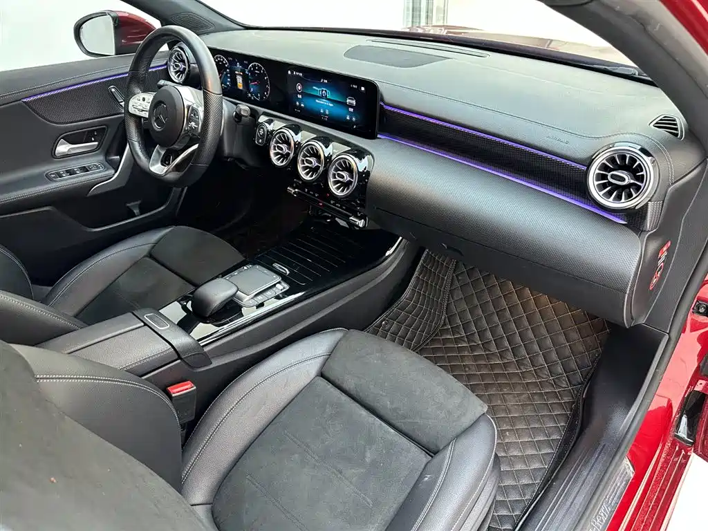 Mercedes-Benz A-Class 2021 A 200 L Sport Sedan Fashion Edition фото 22