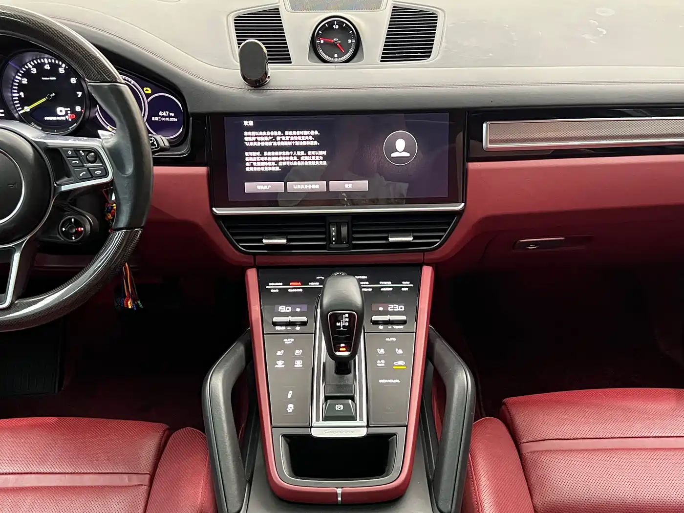 Porsche Cayenne New Energy 2023 Cayenne E-Hybrid 2.0T Platinum Edition фото 28