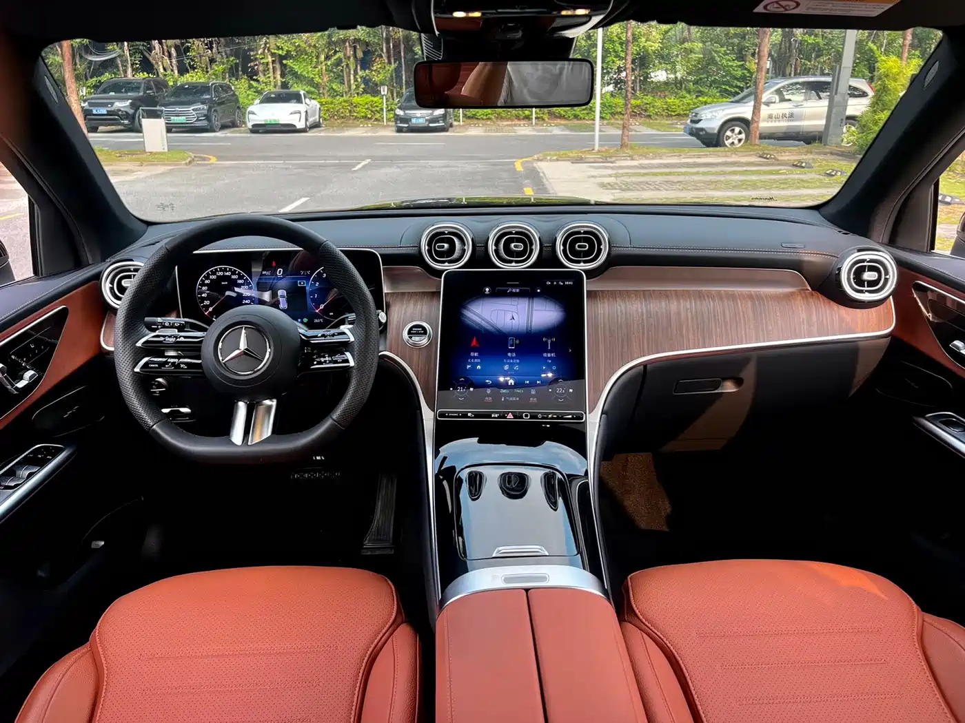 Mercedes-Benz GLC 2024 Facelift GLC 300 L 4MATIC Sport 7-seater фото 9