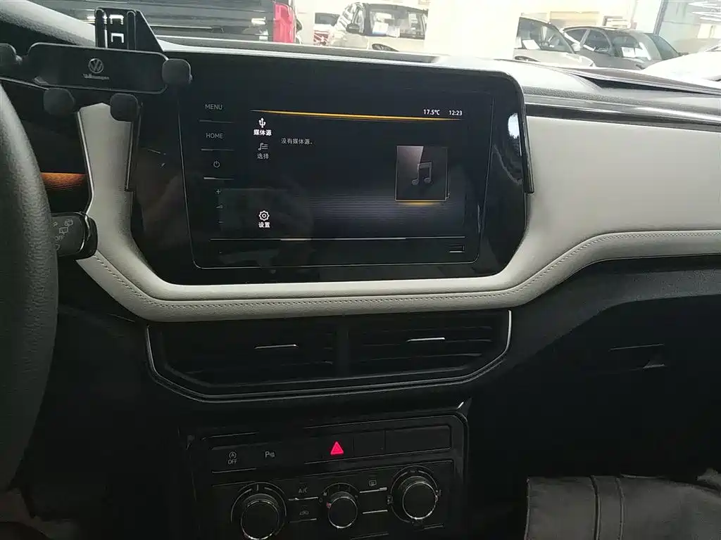 Volkswagen Tharu 2025 New Edge 1.5L Aspiration Edition фото 9