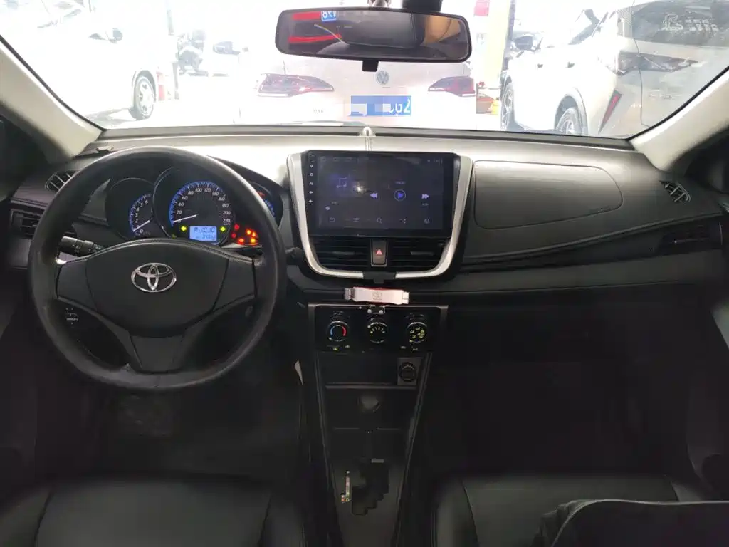 Toyota YARiS L Zhi Xiang 2017 1.5E CVT Charming Edition фото 10