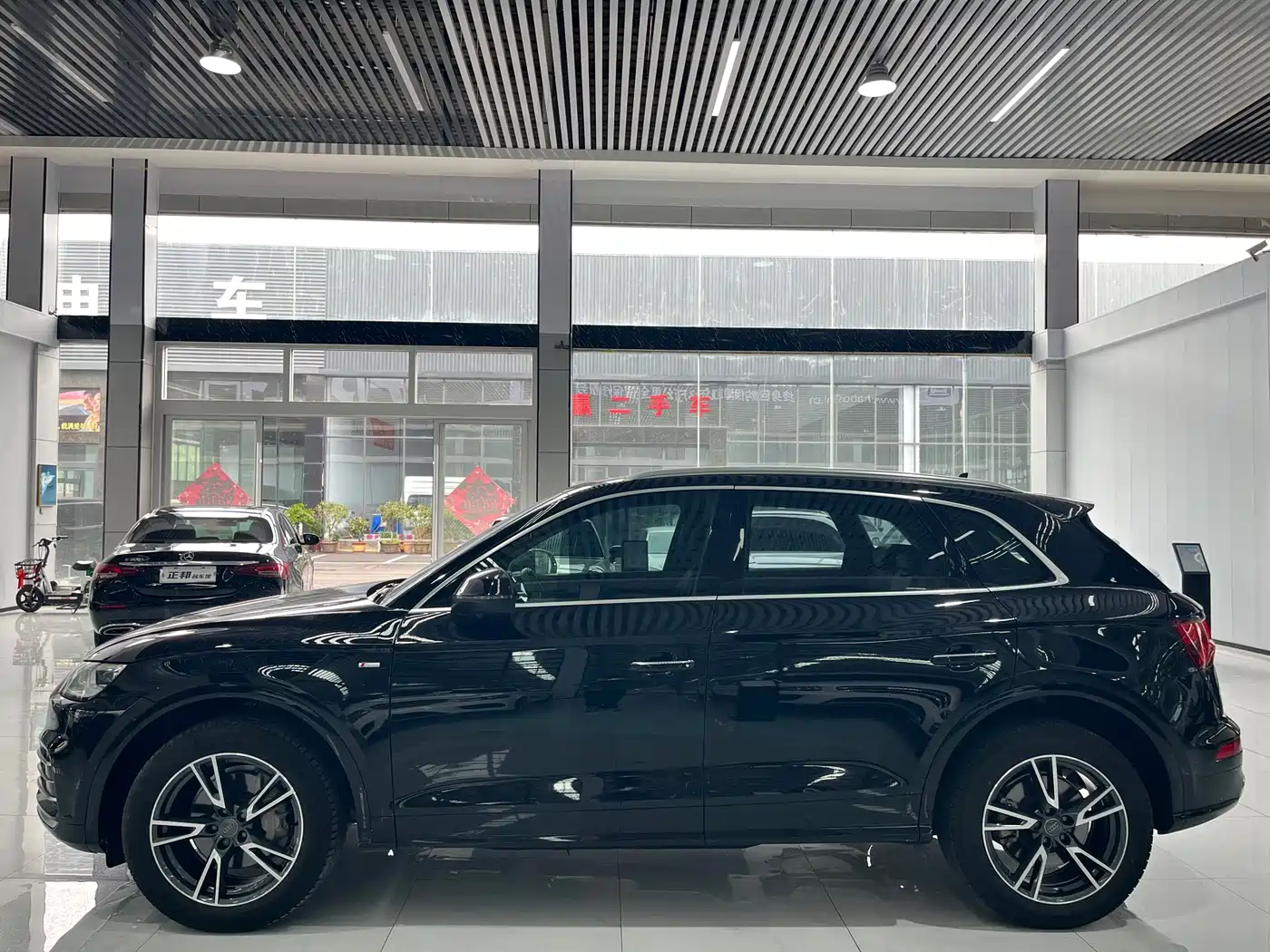 Audi Q5L 2020 40 TFSI Prestige Fashion фото 3