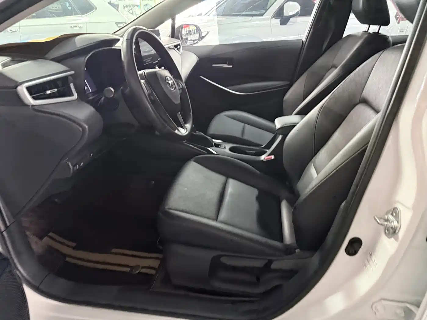 Toyota Corolla 2024 1.8L Smart Hybrid Dual Engine Flagship Edition фото 9