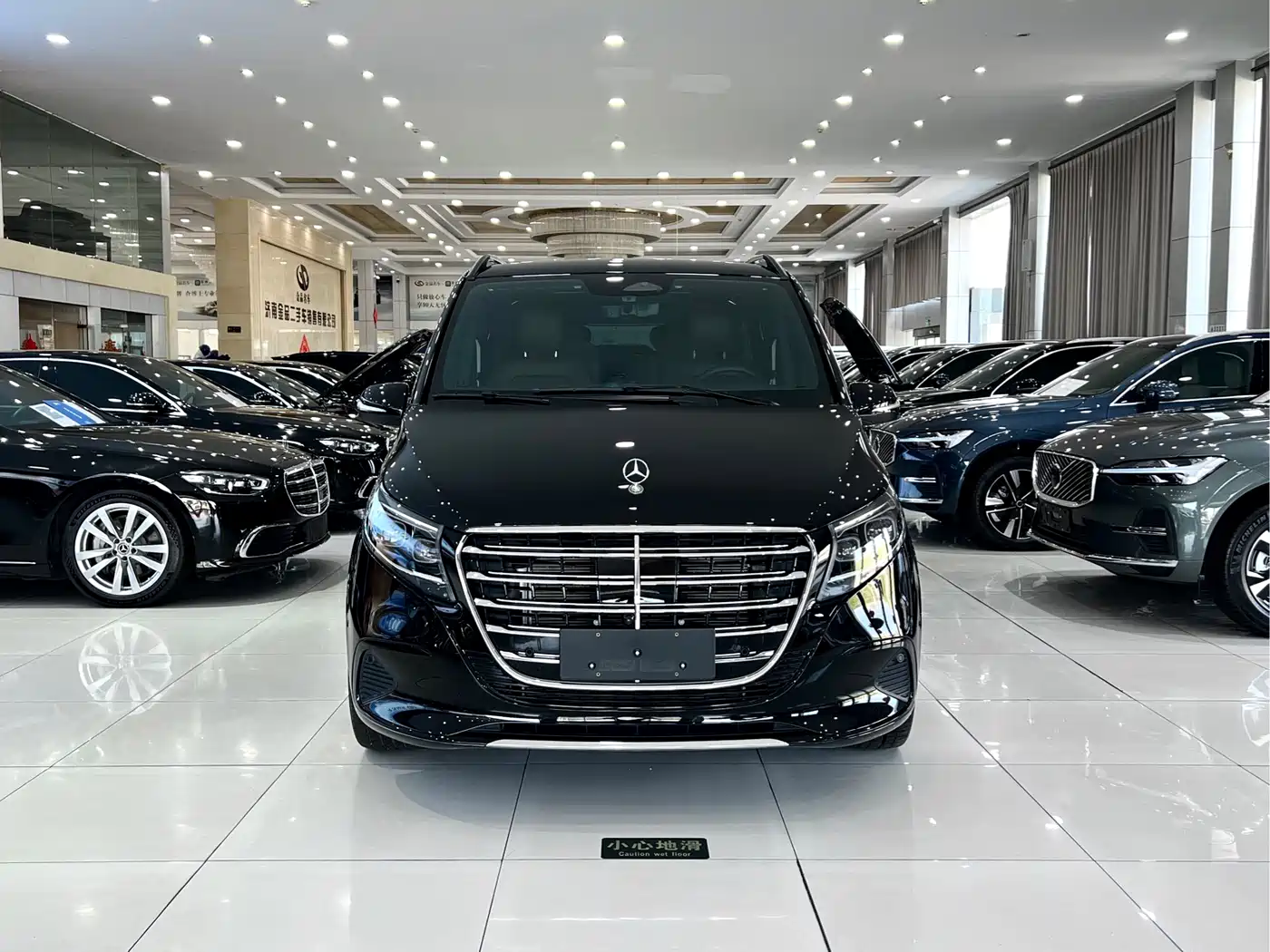 MERCEDES-BENZ V-CLASS