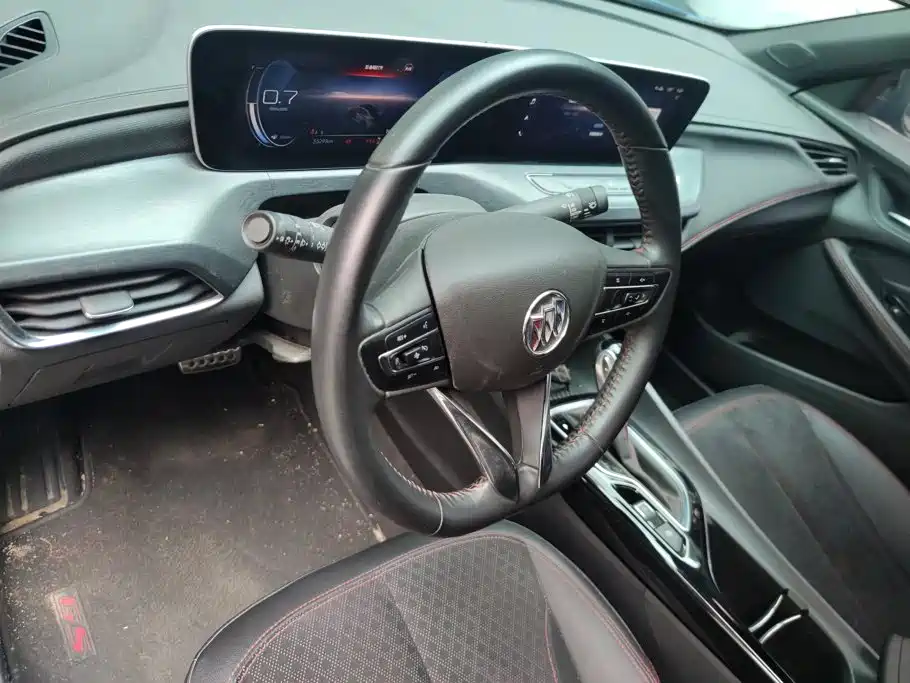 Фото 12 - Buick Verano