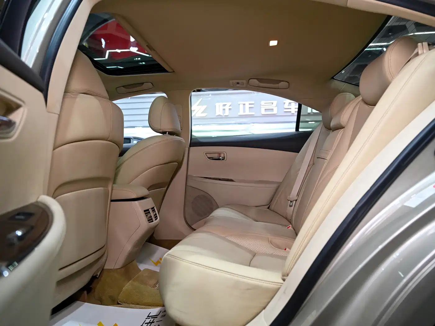 Lexus ES 2010 240 Elegance Edition фото 13
