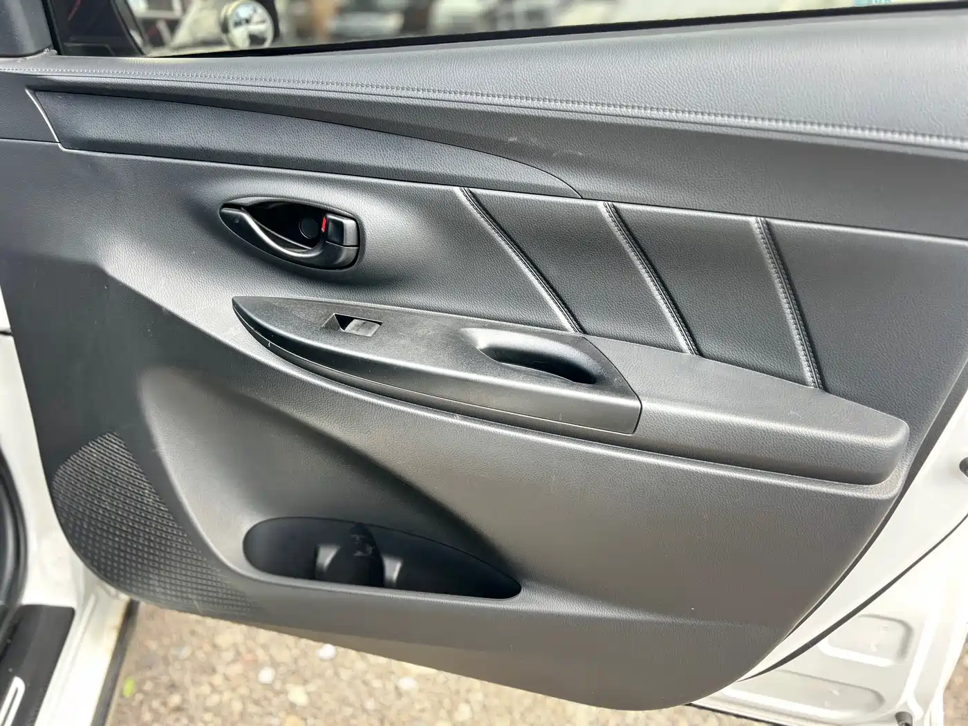 Toyota YARiS L Zhi Xuan 2020 Zhi Xuan X 1.5L CVT Leading фото 27