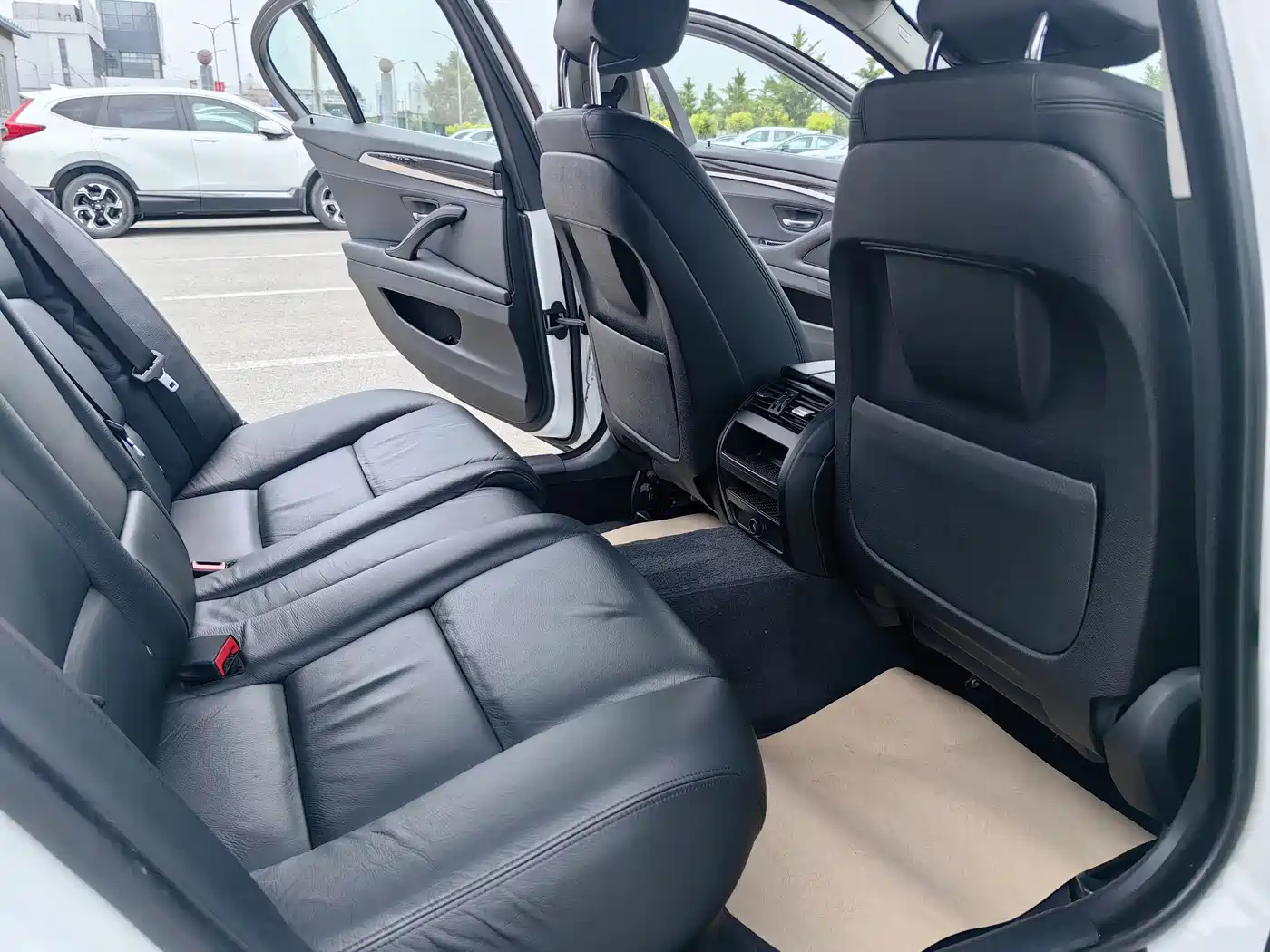 BMW 5 Series 2017 525Li Leading Edition фото 11