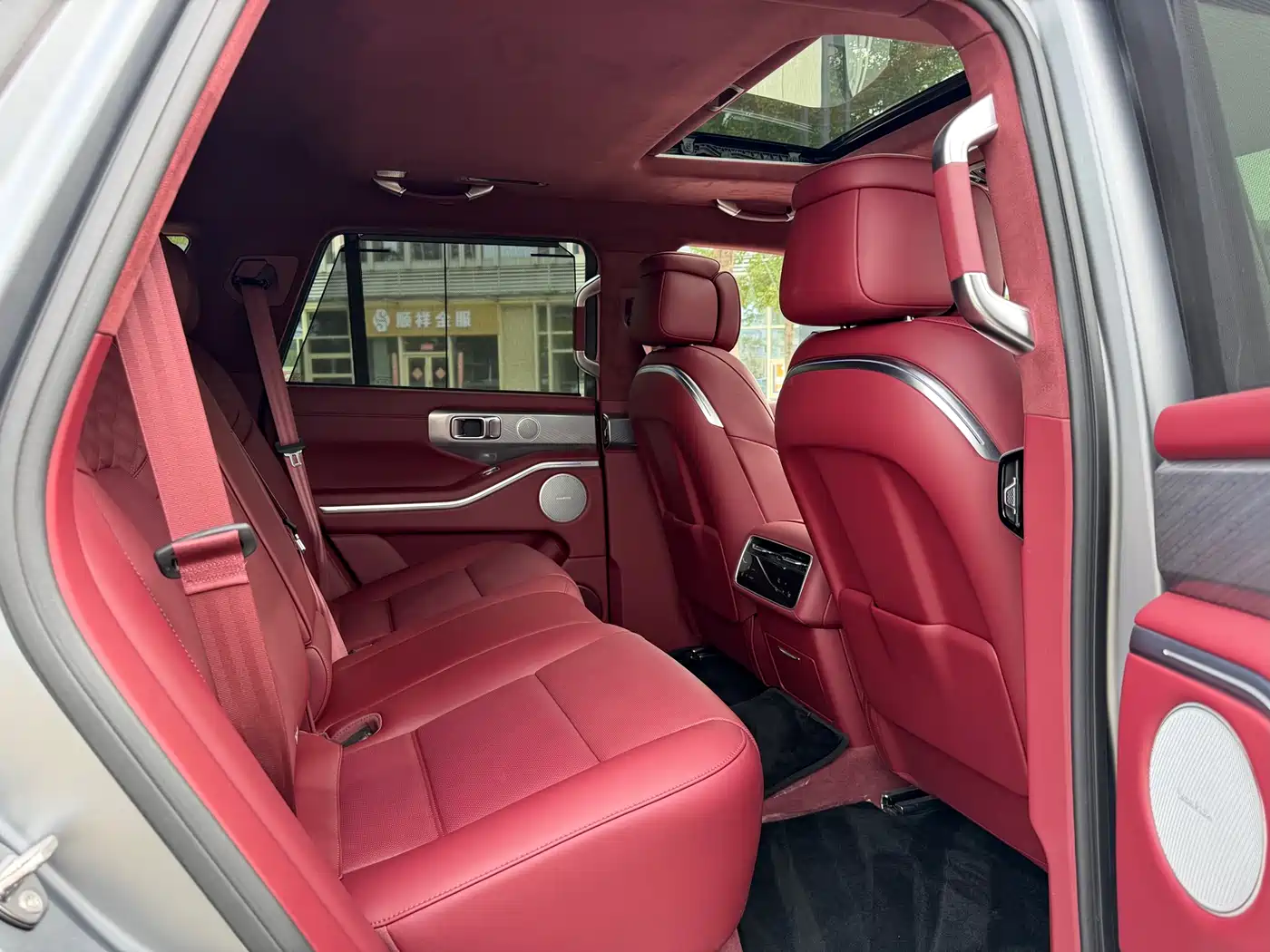 TANK TANK 700 NEW ENERGY