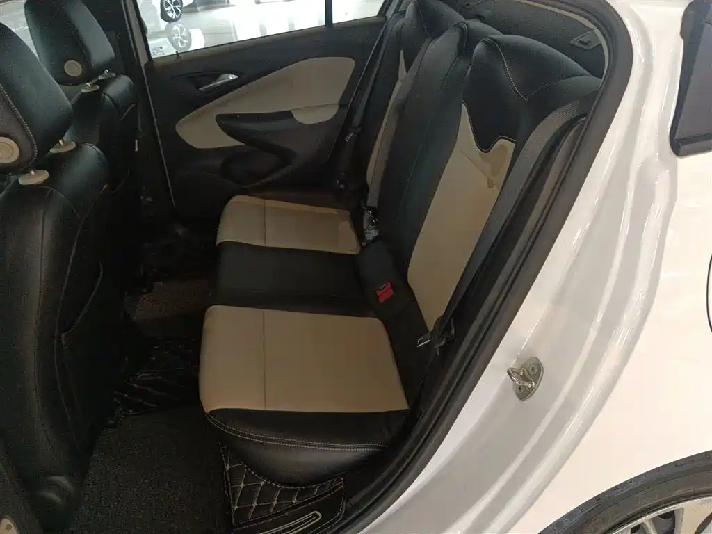 Buick Excelle 2018 15N CVT Elite фото 17