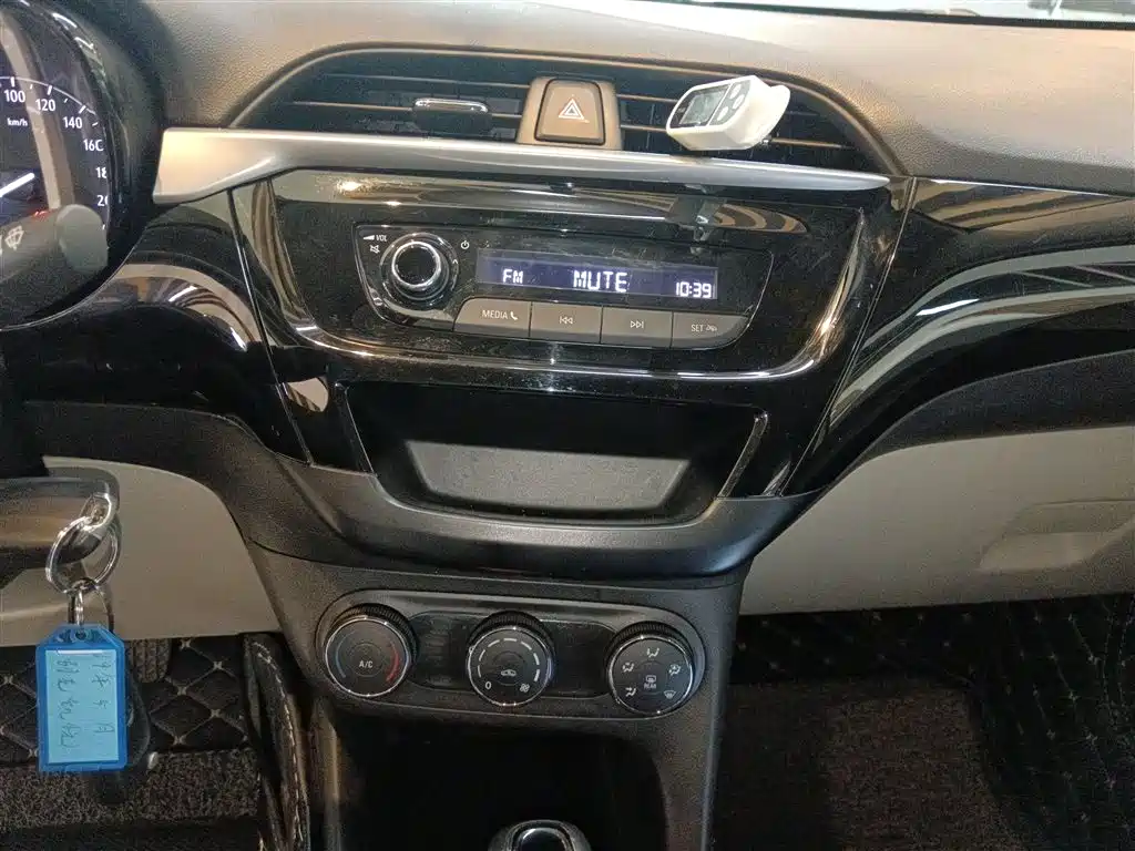 Buick Excelle 2018 15N CVT Elite фото 13