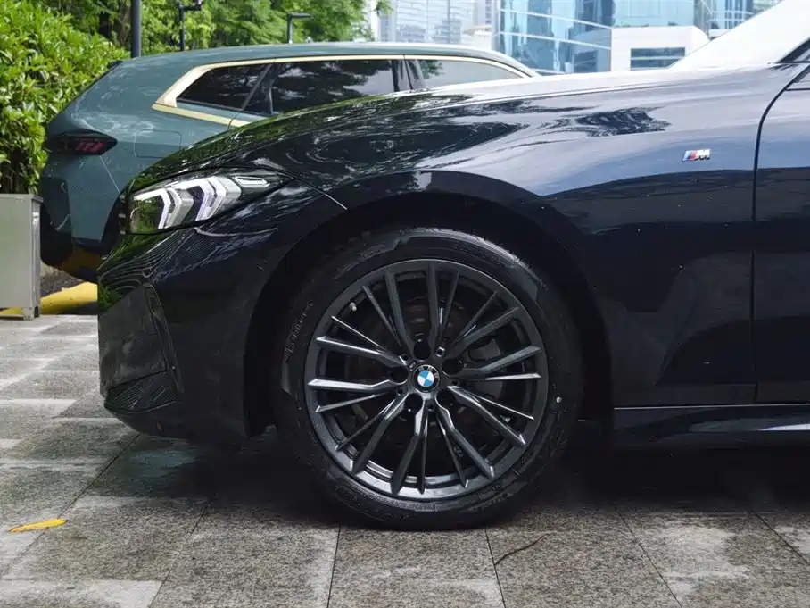 BMW 3 Series 2024 325Li M Sport Shadowline Package фото 4