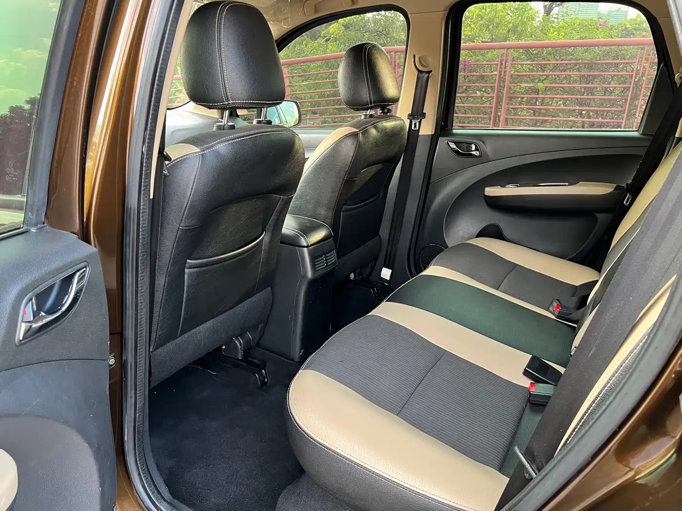 Dongfeng Fengxing Joyear X3 2015 2015 1.5L Comfort Model