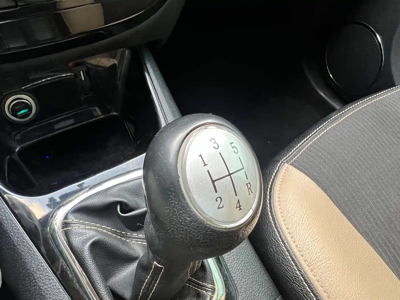 Dongfeng Fengxing Joyear X3 2015 2015 1.5L Comfort Model
