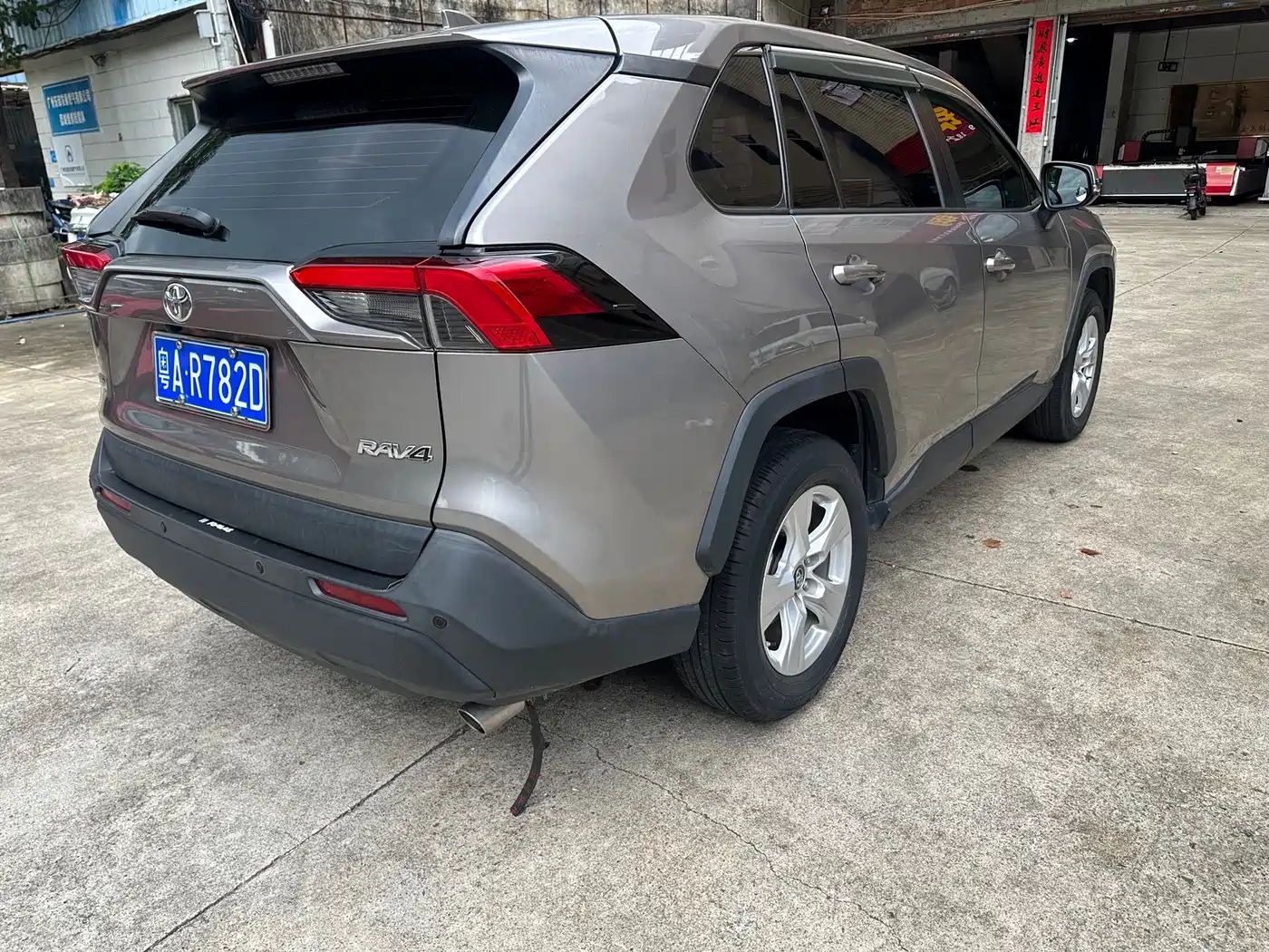 Toyota RAV4 Rongfang 2020 2.0L CVT 2WD Urban Edition фото 4