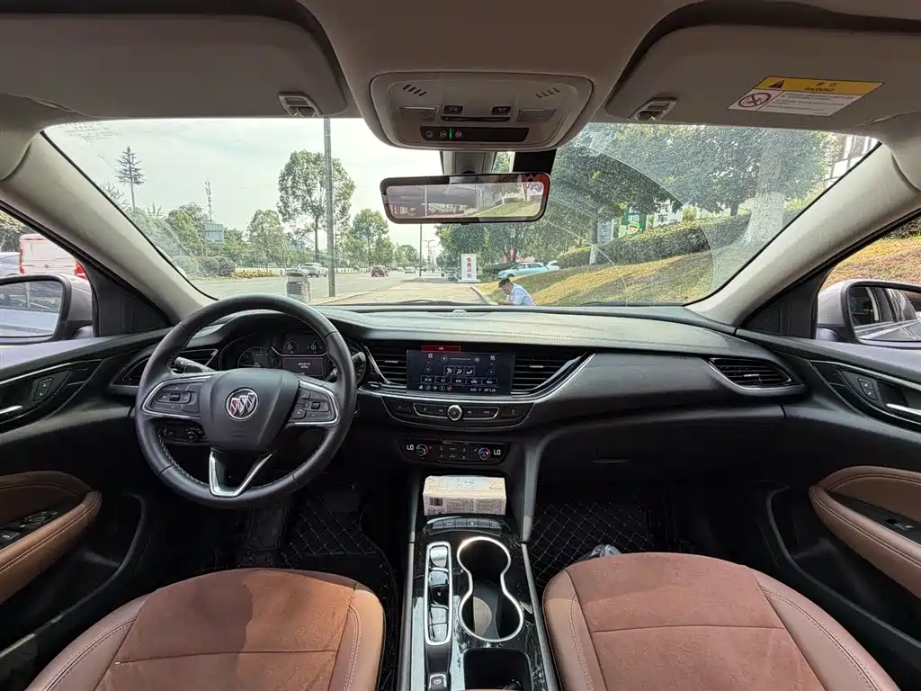 BUICK REGAL
