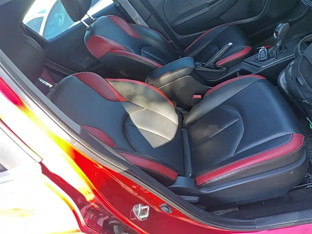 Luxgen U5 SUV 2018 2017 1.6L CVT Jazz Edition