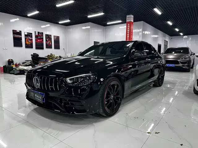 MERCEDES-BENZ E CLASS AMG