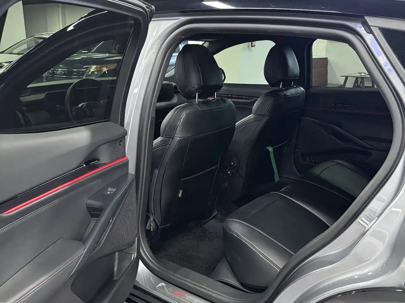 Ford EVOS 2022 EcoBoost 245 ST-Line фото 9