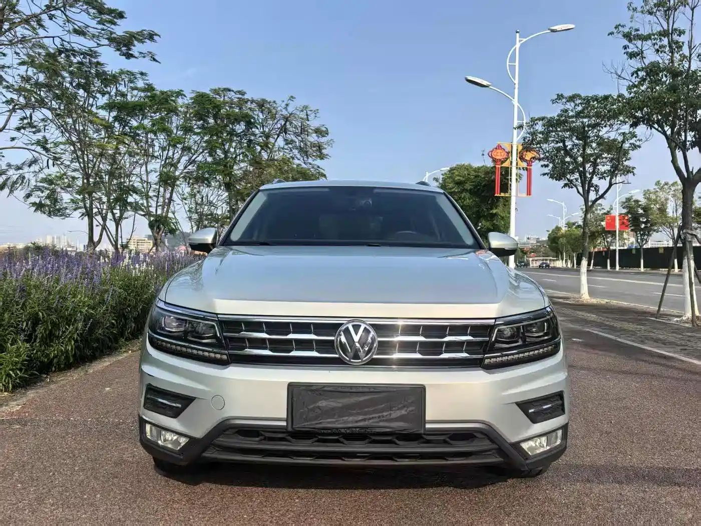 Volkswagen Tiguan L 2017 380TSI Automatic 4WD Luxury Edition фото 2