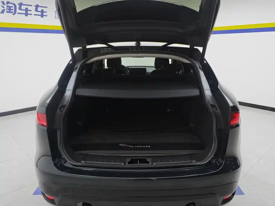 Jaguar F-PACE 2017 2018 2.0T 2WD Urban Premium Edition