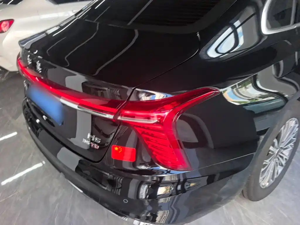 Hongqi H5 2026 2025 1.5T DCT Flag Rhythm 500,000 Units Memorial Edition