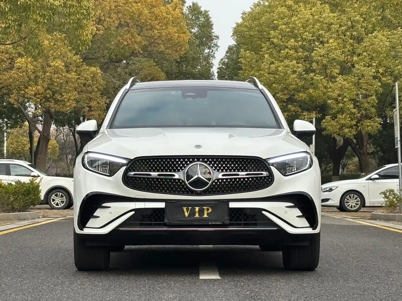 MERCEDES-BENZ GLC