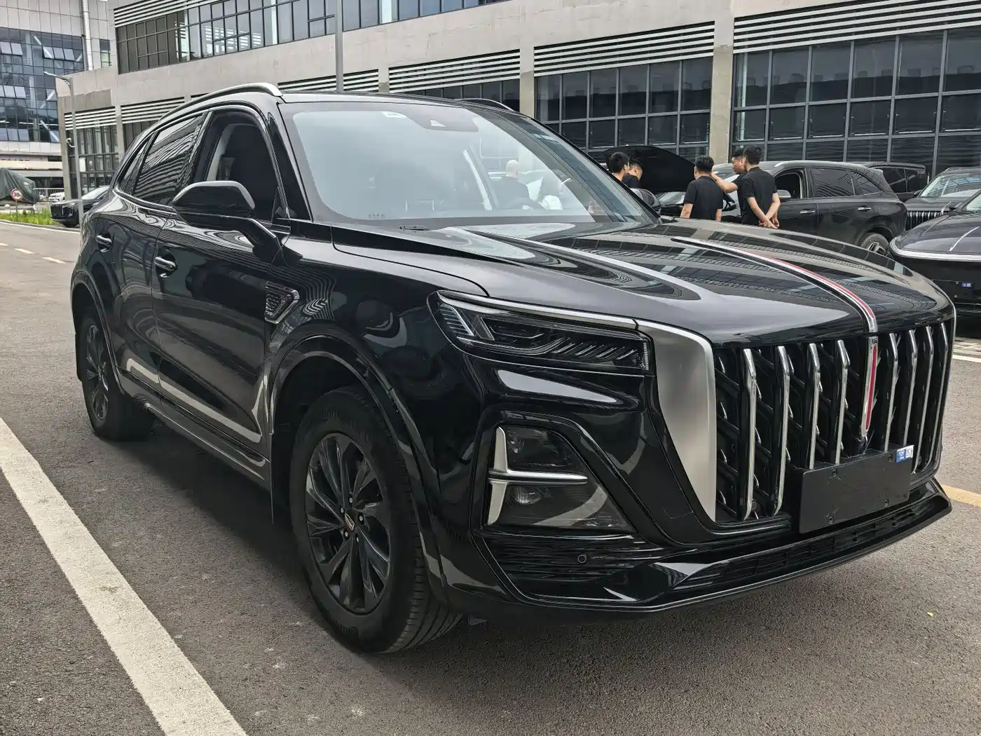 Hongqi HS5 2023 2.0T Flag Enjoy Pro Edition фото 3
