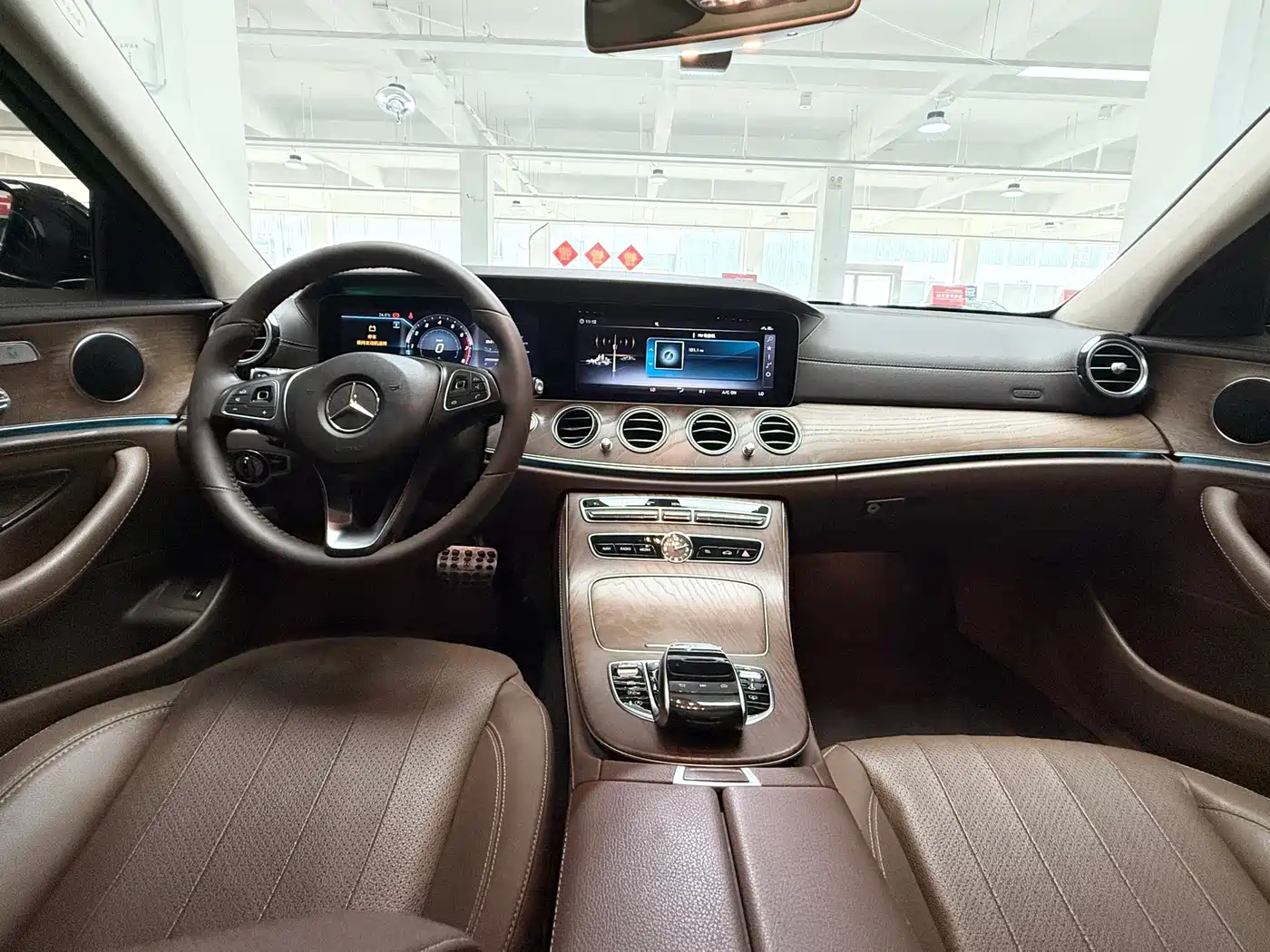 Mercedes-Benz E-Class 2017 E 300 L Luxury фото 12