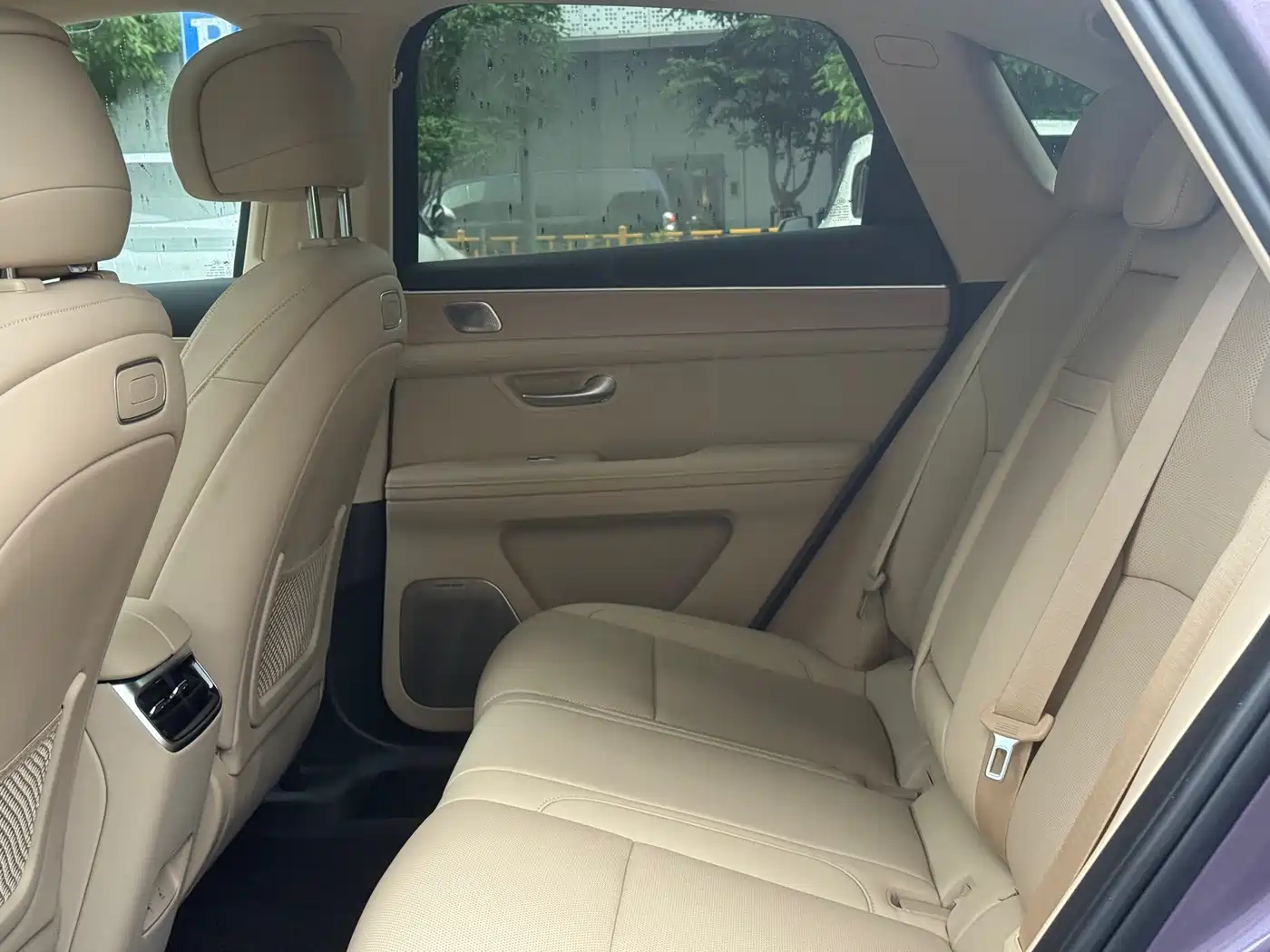 AITO Wenjie AITO M5 2025 Extended Range Ultra AWD фото 15