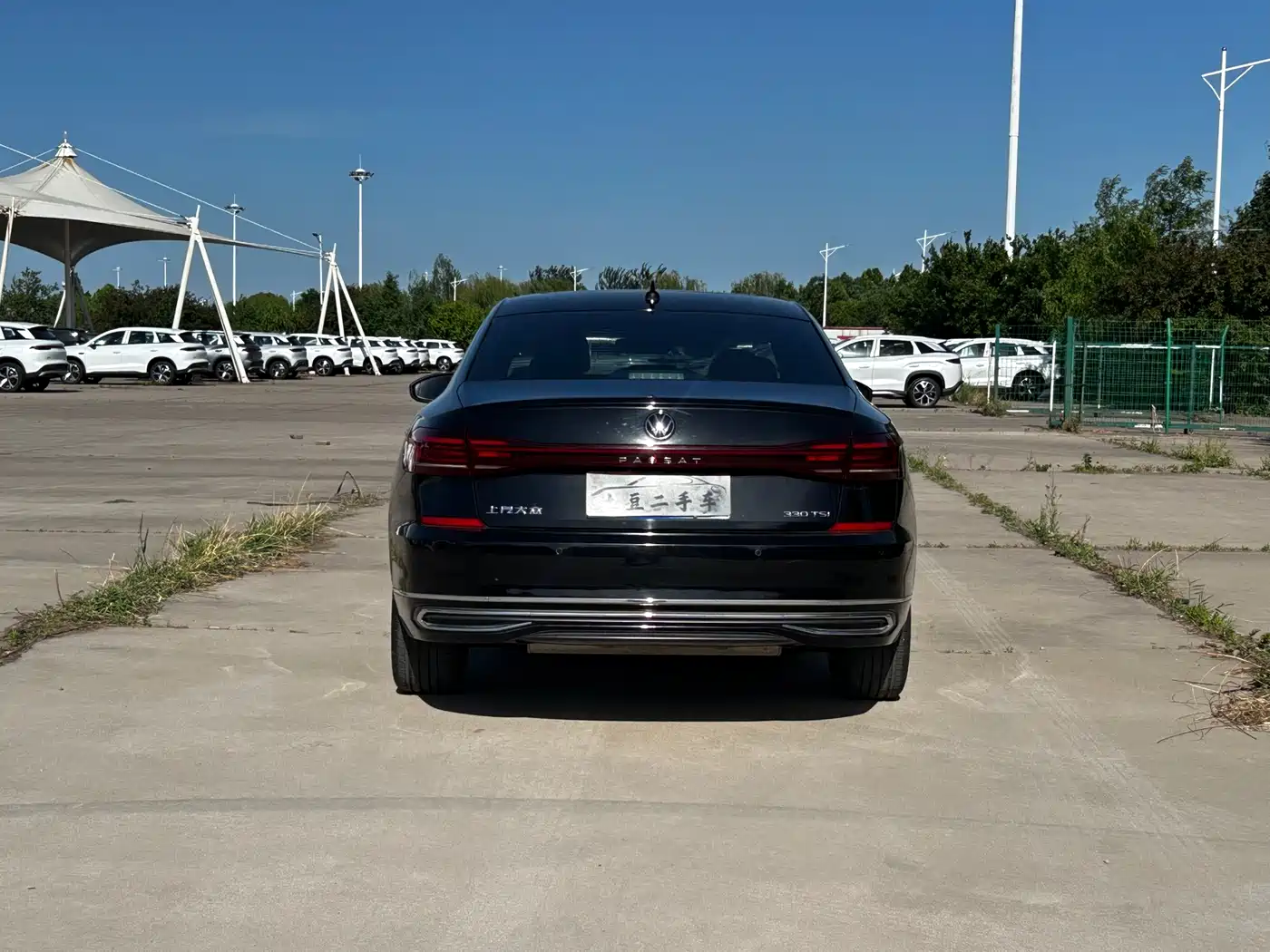 Volkswagen Passat 2022 330TSI Elite Edition фото 6