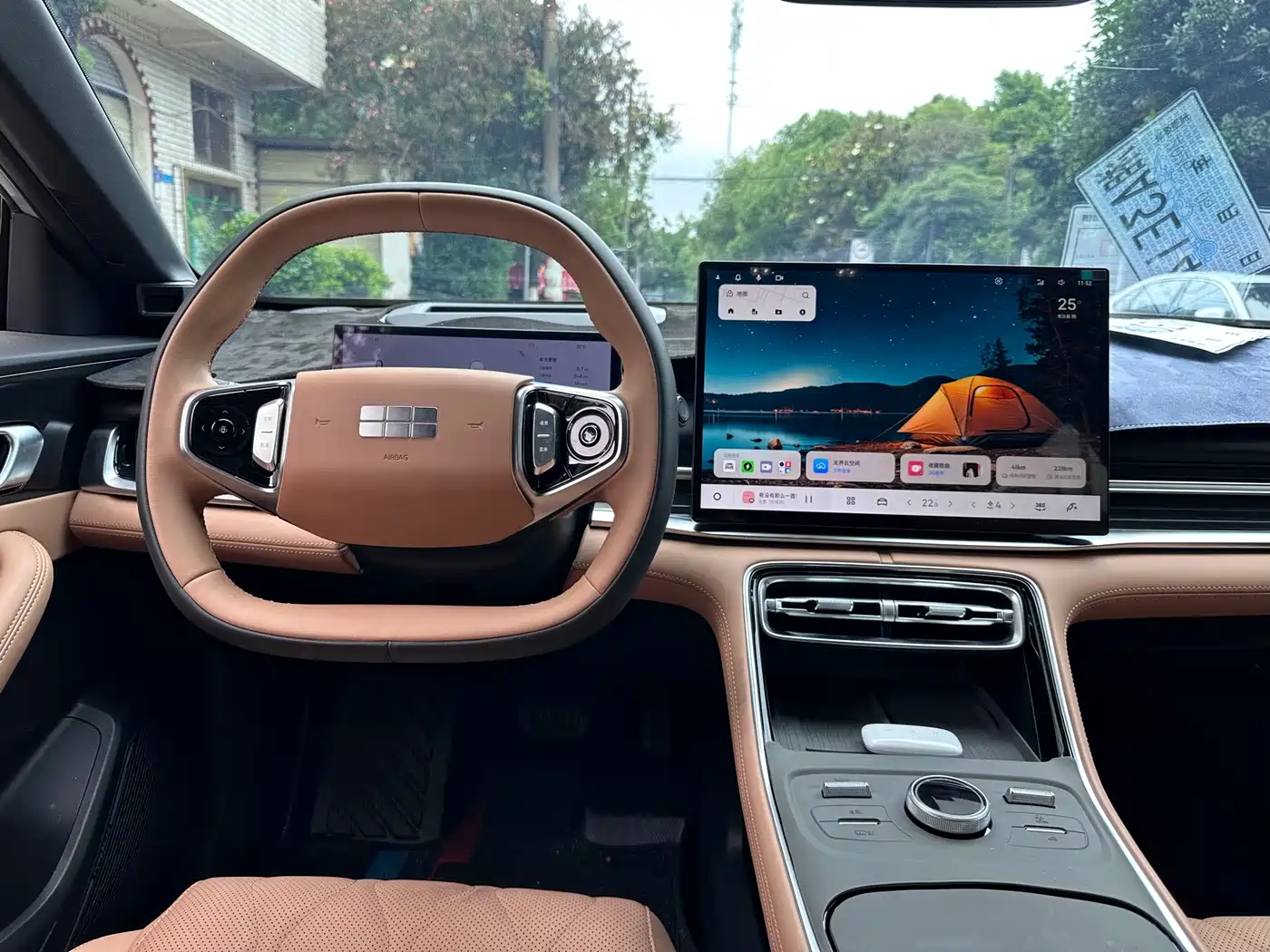 Geely Galaxy Galaxy A7 2025 EM-i 70km Luxury Edition фото 5