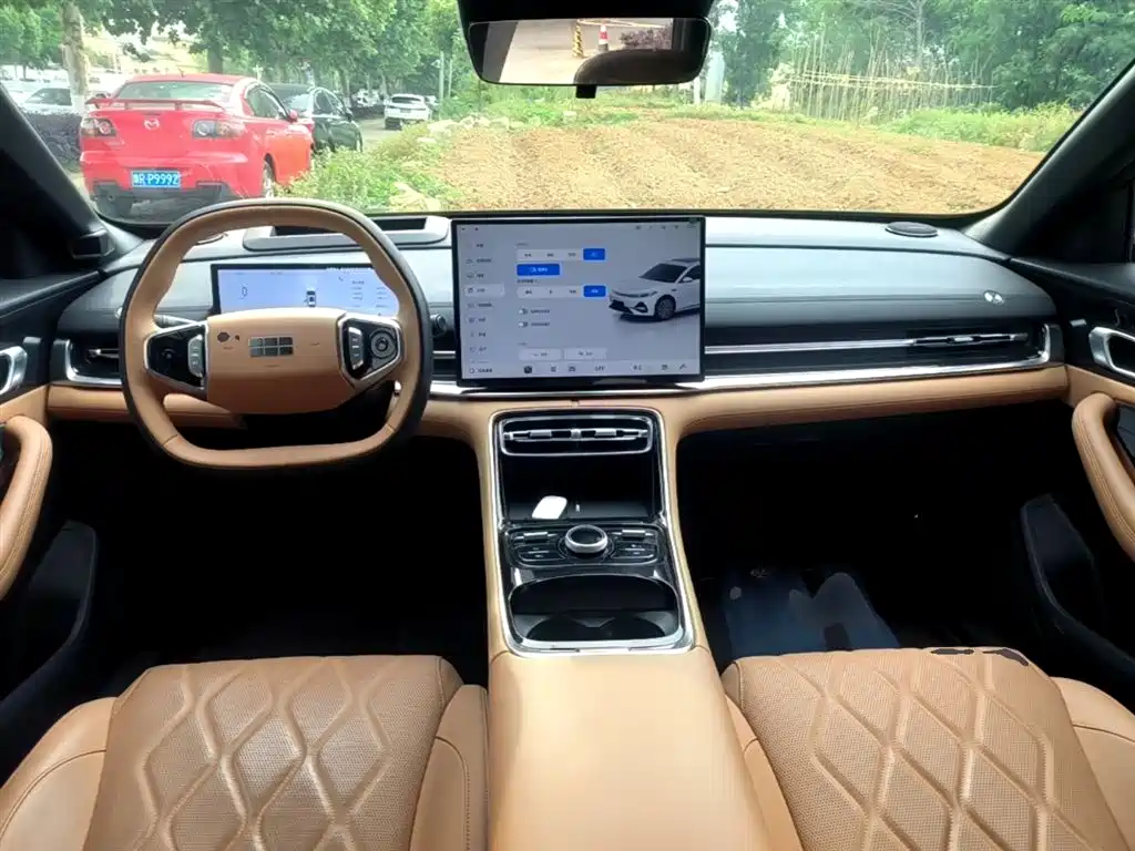 Geely Galaxy Galaxy A7 2025 EM-i фото 10