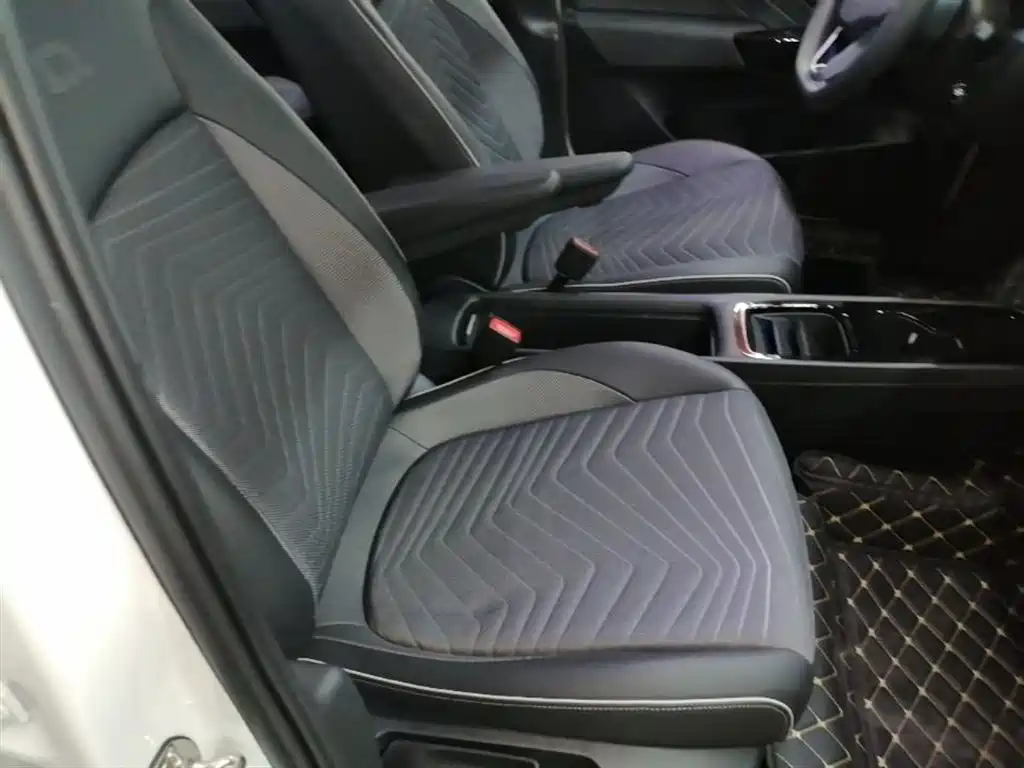Volkswagen ID.3 2024 Pure Smart Edition фото 25
