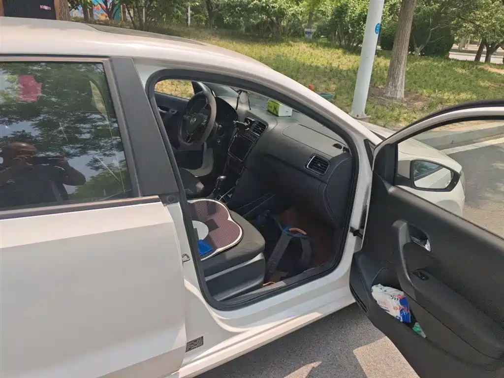 Volkswagen Polo 2018 1.5L Auto Comfort фото 19