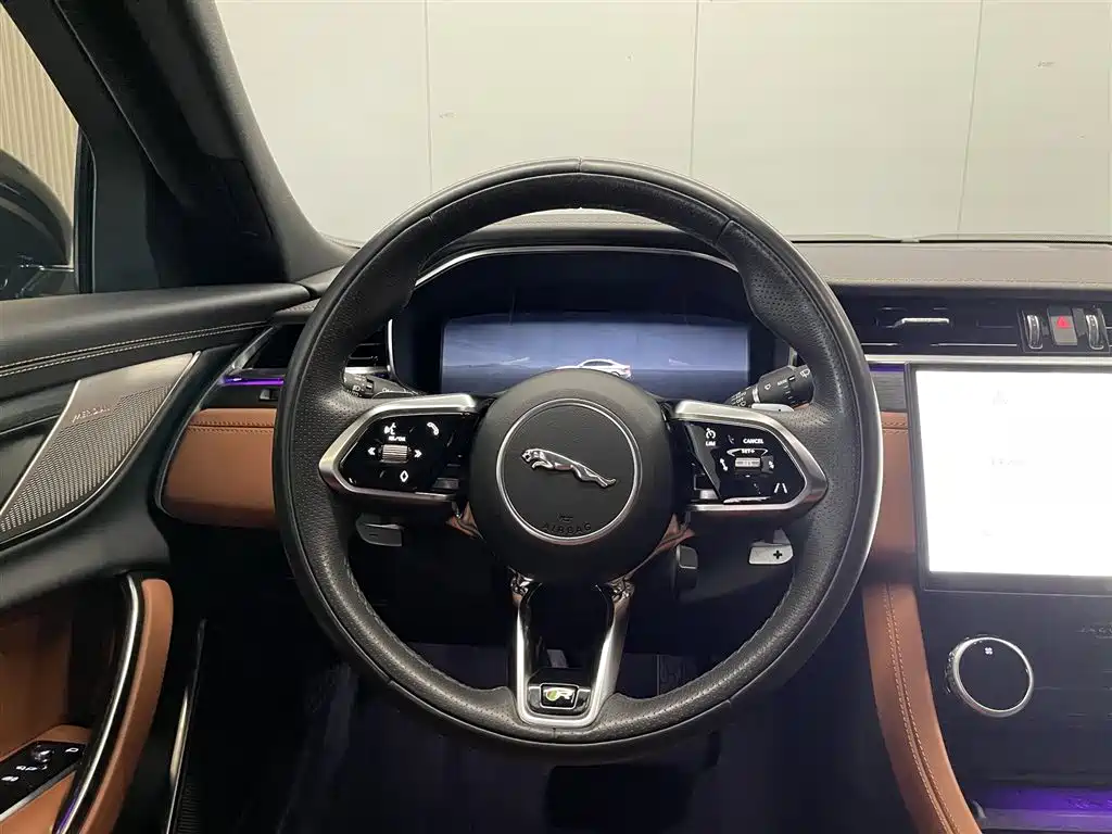 JAGUAR XFL