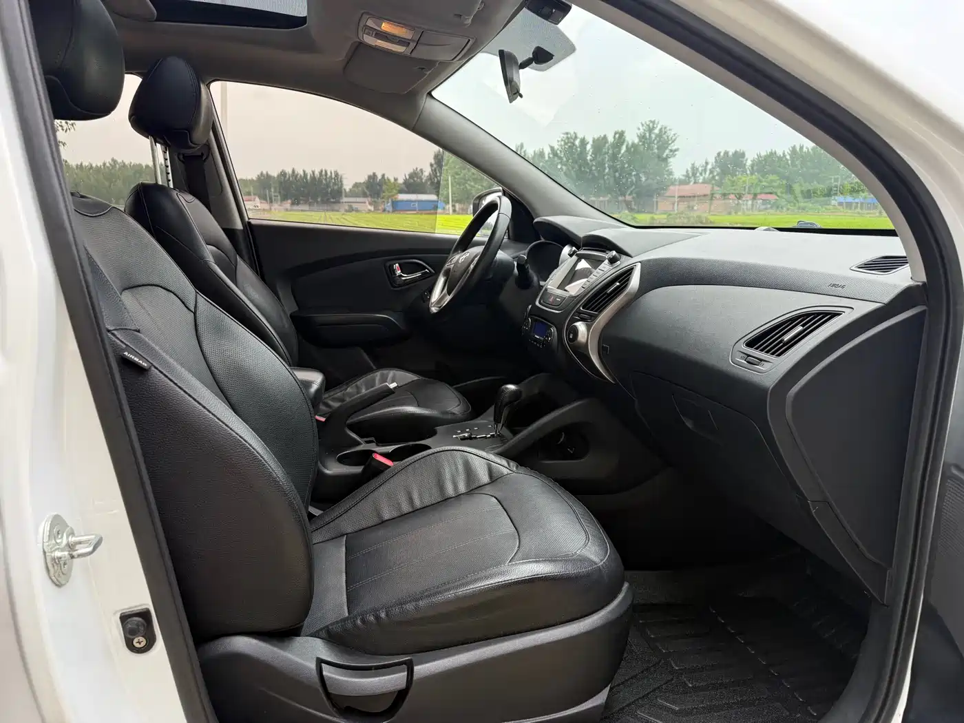 Hyundai Beijing Hyundai ix35 2015 2.0L Automatic 2WD Smart China V фото 12
