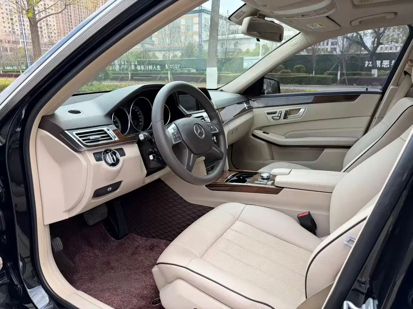 Mercedes-Benz E-Class 2015 E 260 L Sport Fashion фото 9